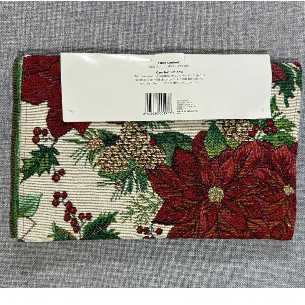 Holiday Style Tapestry Runner Christmas Poinsettia 13x68 Red Green New Floral